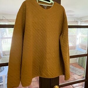 Eddie Bauer like new men’s quilted shirt - Large